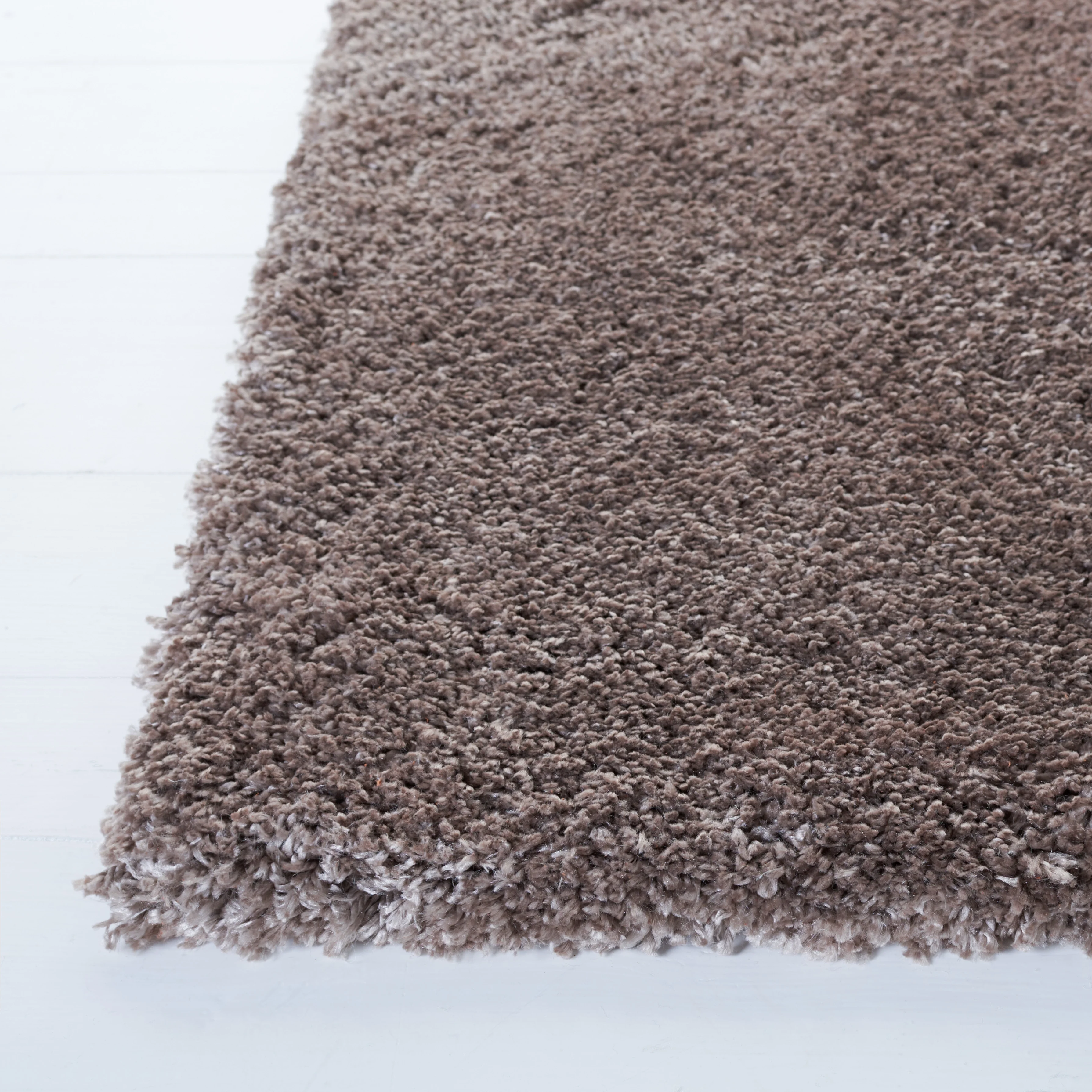 SAFAVIEH Colorado Tarek Solid Shag Runner Rug, Champagne, 2'3" x 8'