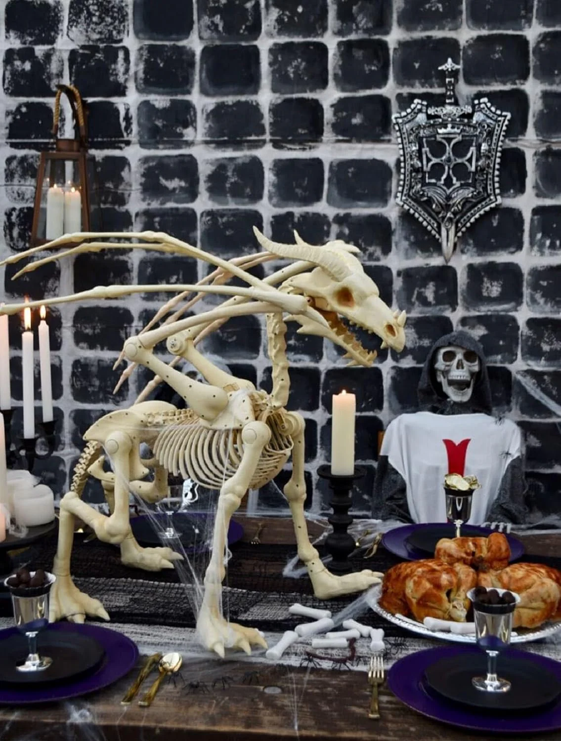 Large 4ft pterosaur skeleton, halloween decoration