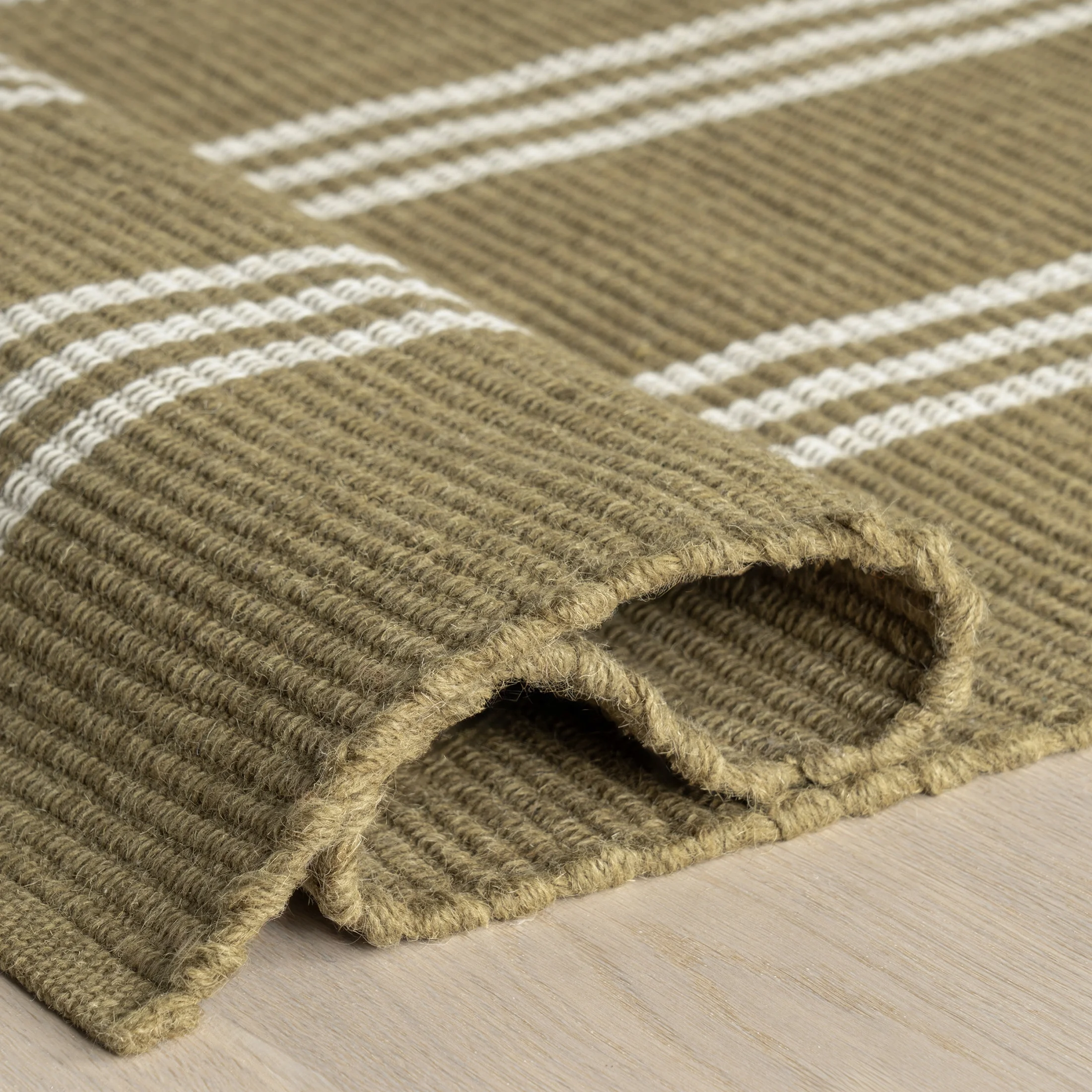 Rugs USA Hawthorn Striped Wool Area Rug, 4' x 6', Hawthorn Ivory