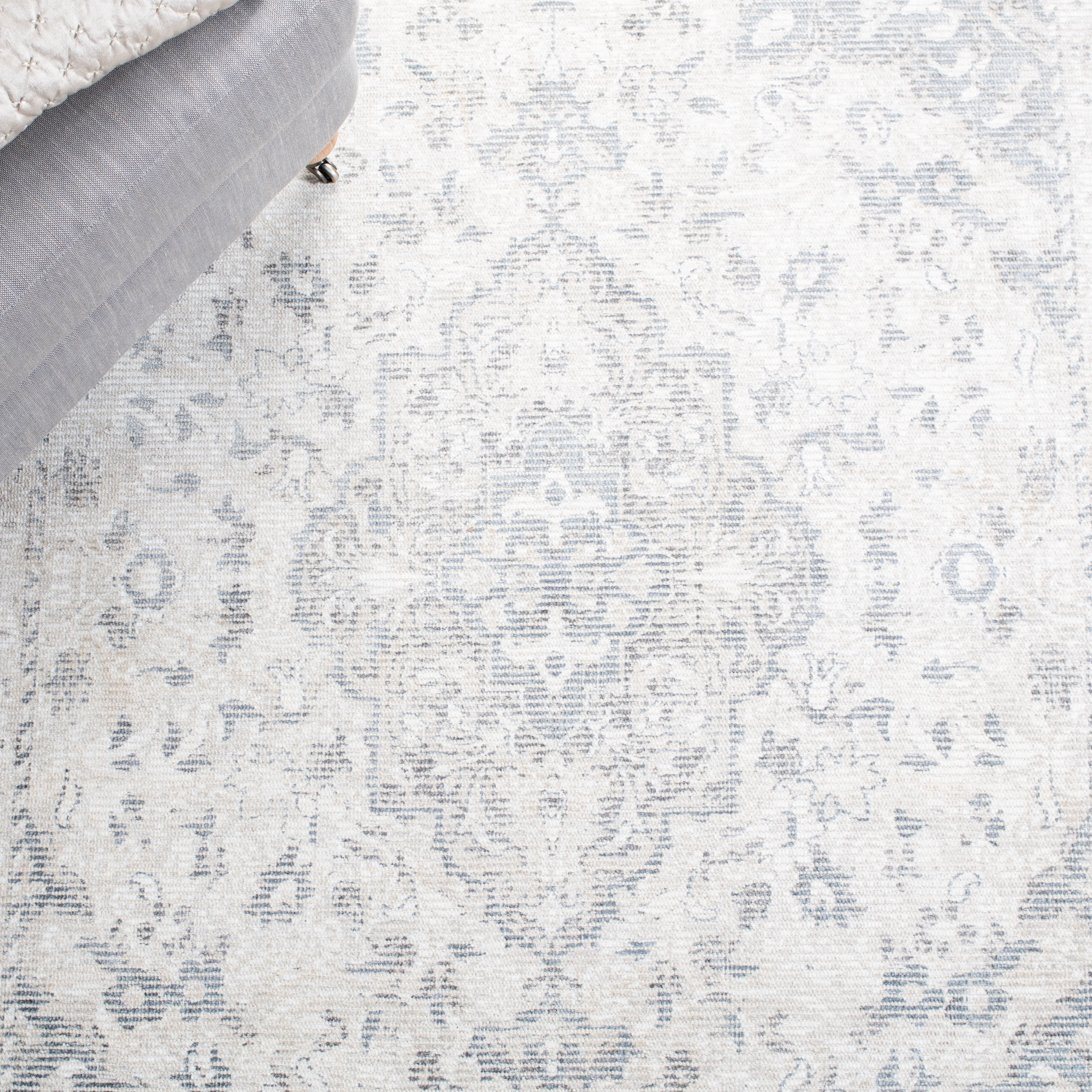 SAFAVIEH Restoration Vintage April Medallion Area Rug, Grey/Ivory, 8' x 10'