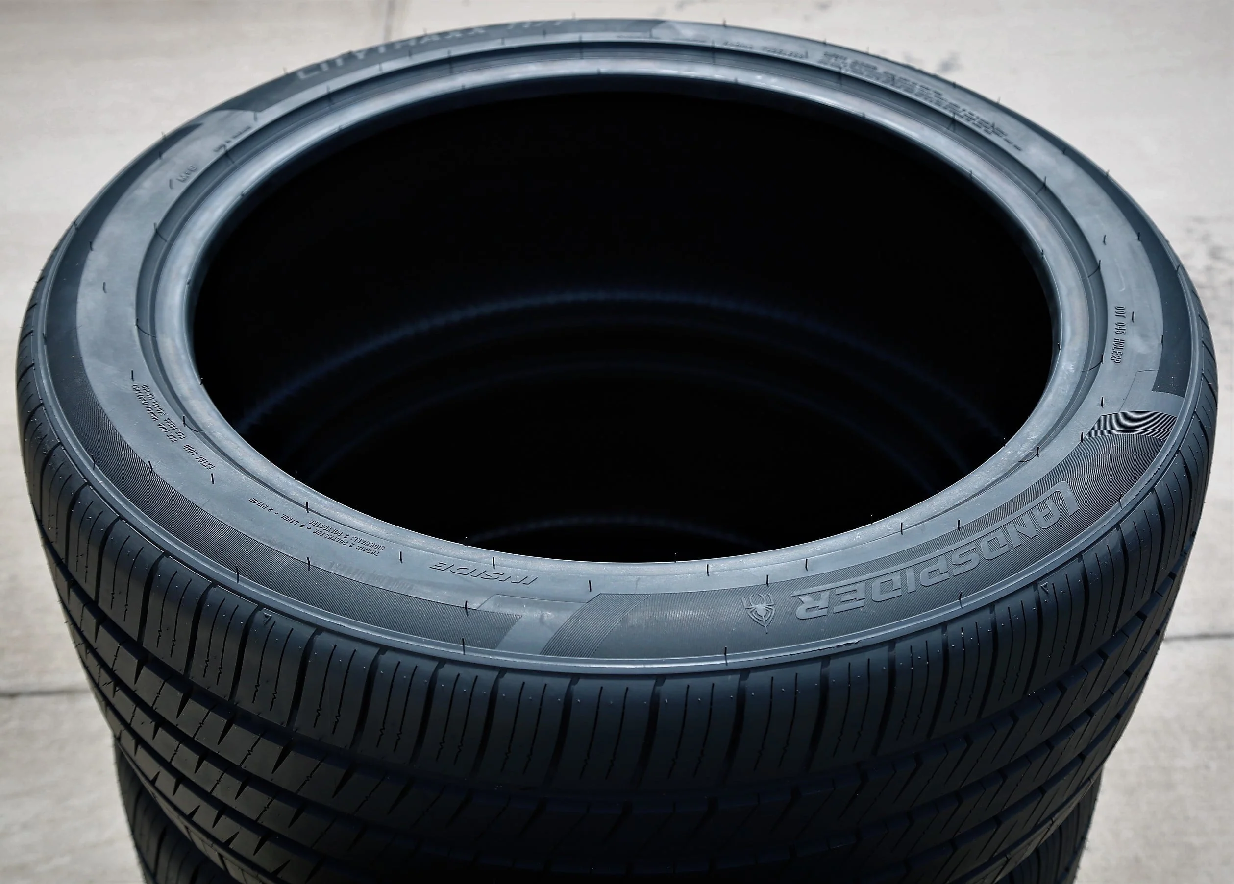 2(2) On 255/35ZR20 97W XL AS high performance tires