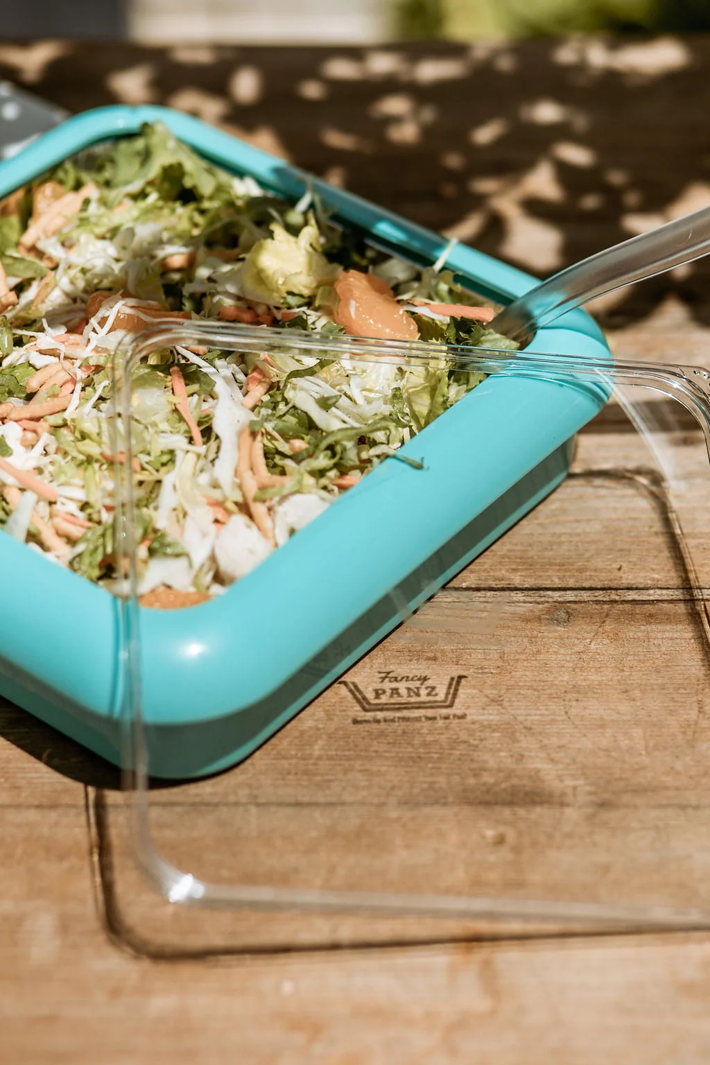 Fancy Panz Plastic 8" x 8" Aqua Foil Pan Carrier 1pk