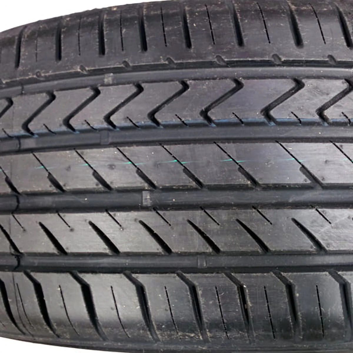 4 New 215/35R20 86W XL full season ultra-high pressure high performance tire LXST202035010/215/35/20/2153520