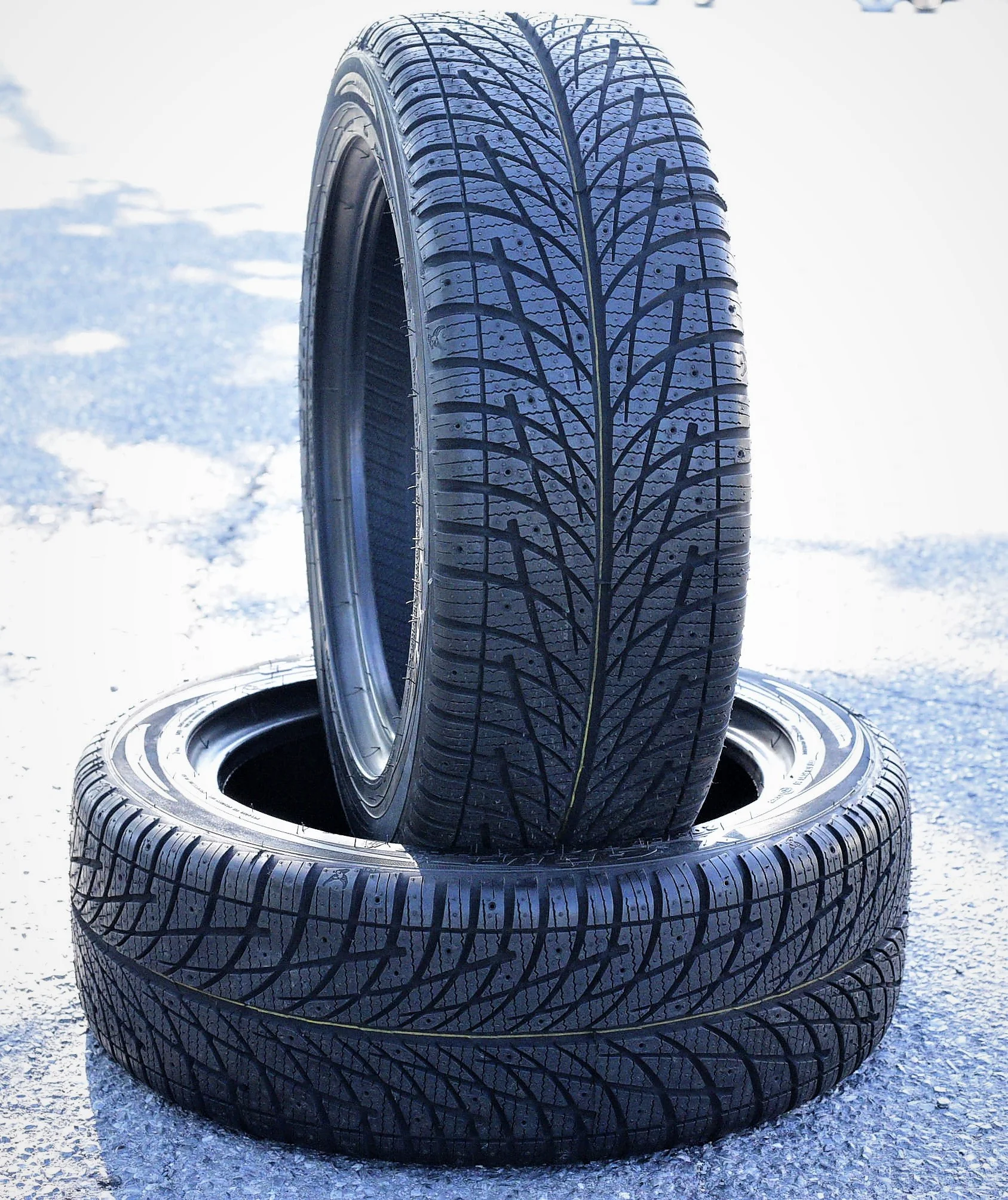 Set of 4 Accelera X-Grip 195/65R15 91T Winter Tires