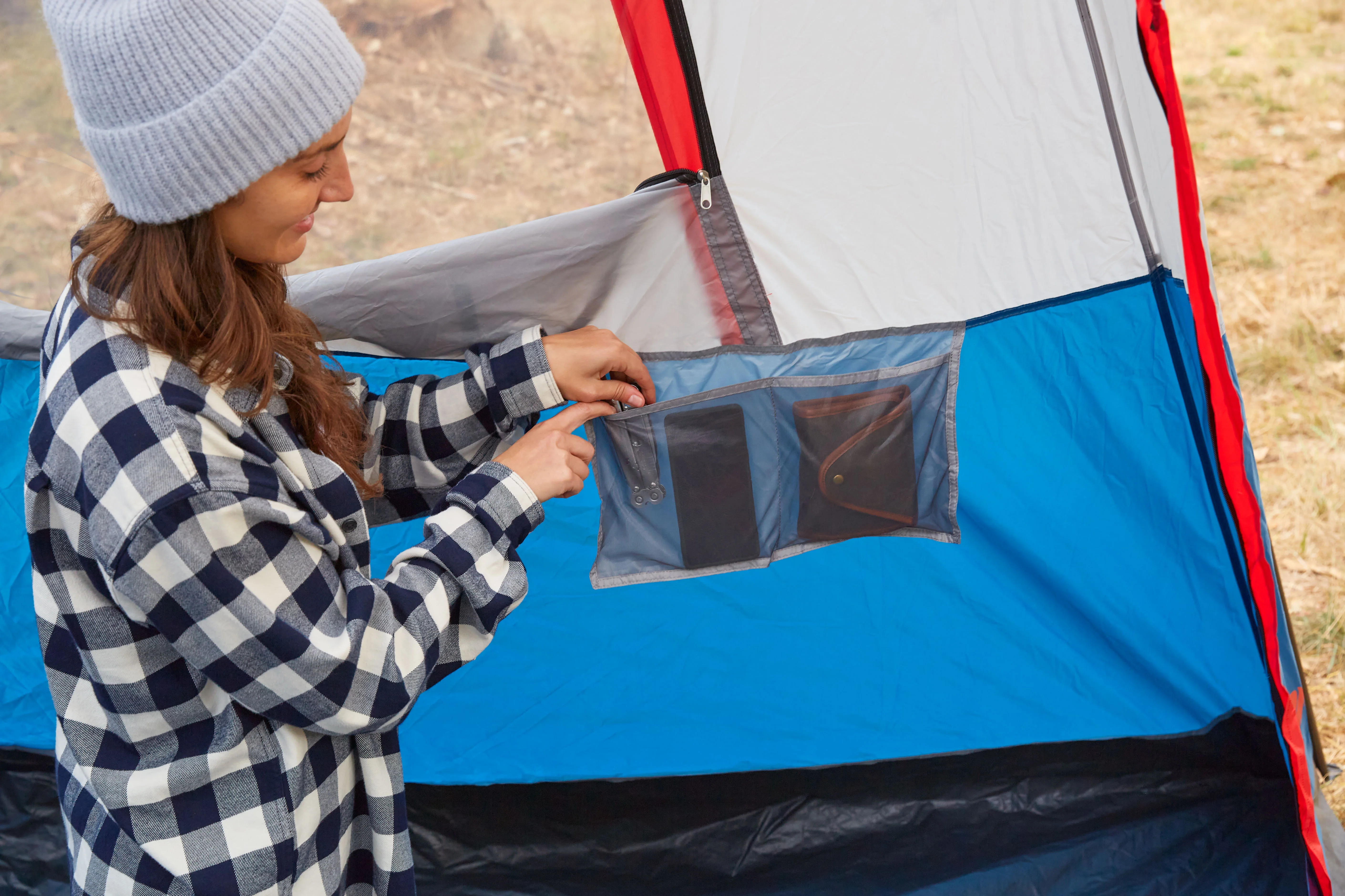 OMNICORE DESIGNS Instant8 Instant Cabin Tent - 13' x 9' Sleeps 8
