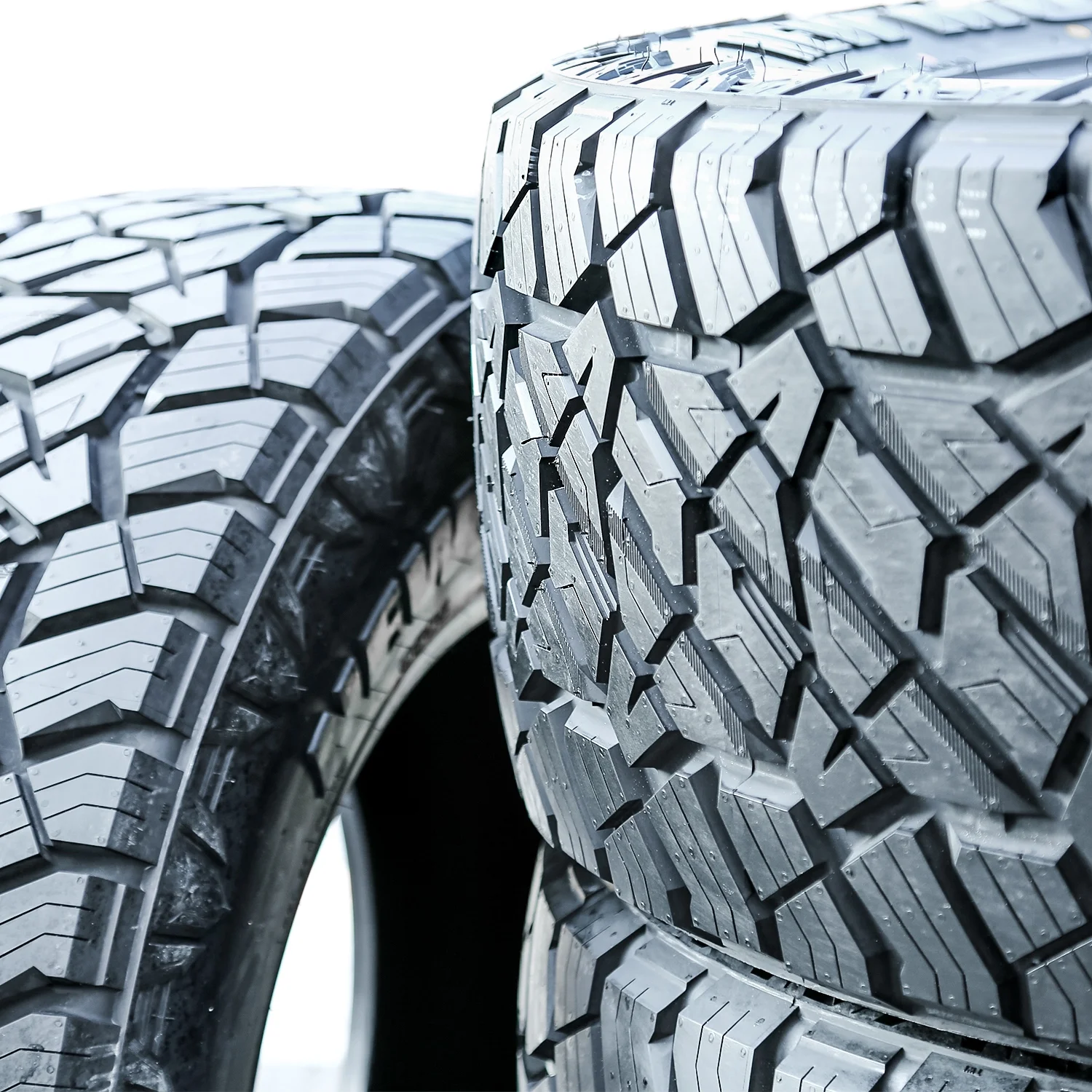 Predator New Mutant X-AT 275/60R20 115T a/t All Terrain Tire