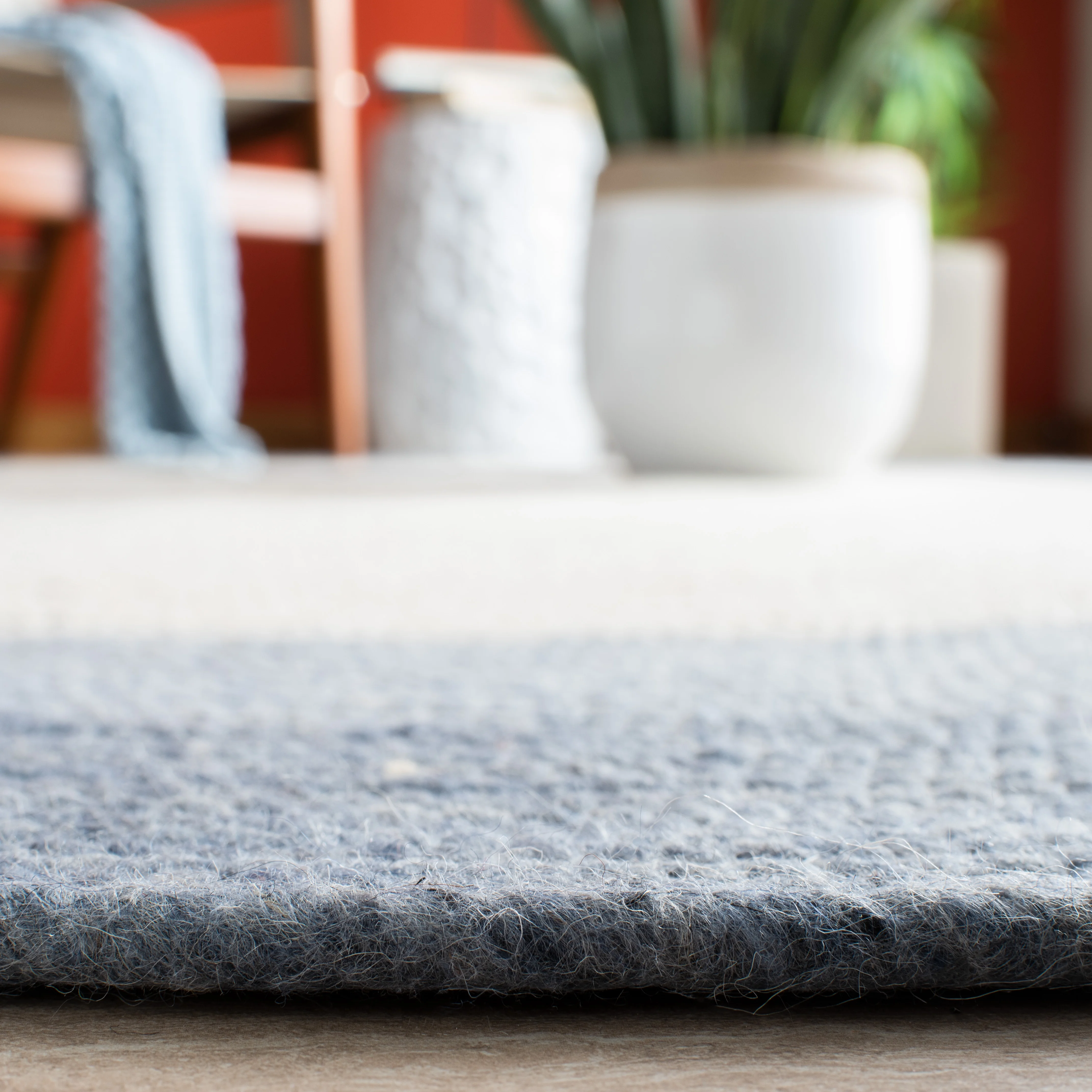 SAFAVIEH Braided Nazca Solid Bordered Area Rug, Ivory/Blue, 4' x 6' Oval