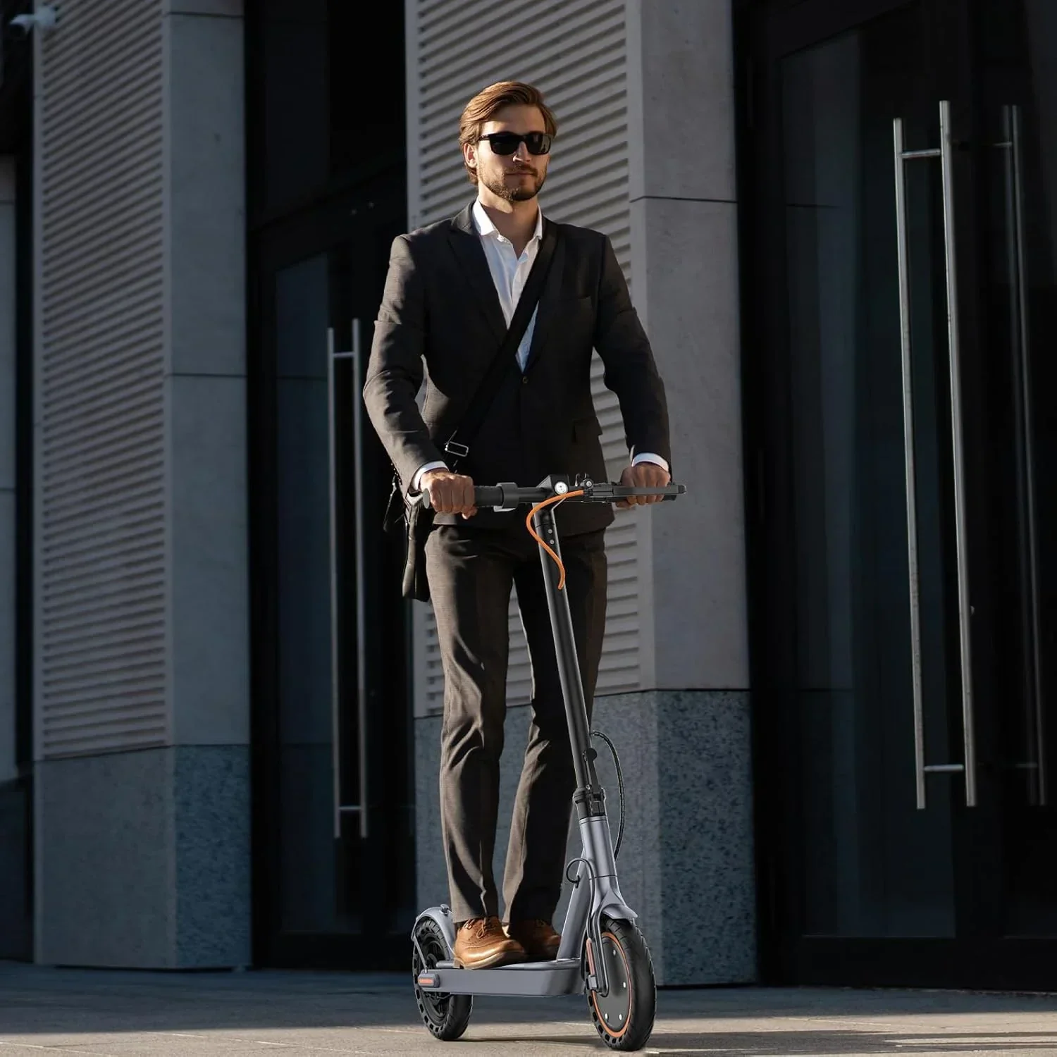 Electric Scooter 350W/500W Motor, 8.5/10 Solid Tires, 19/22 Mph, 28/21/12 Miles Range