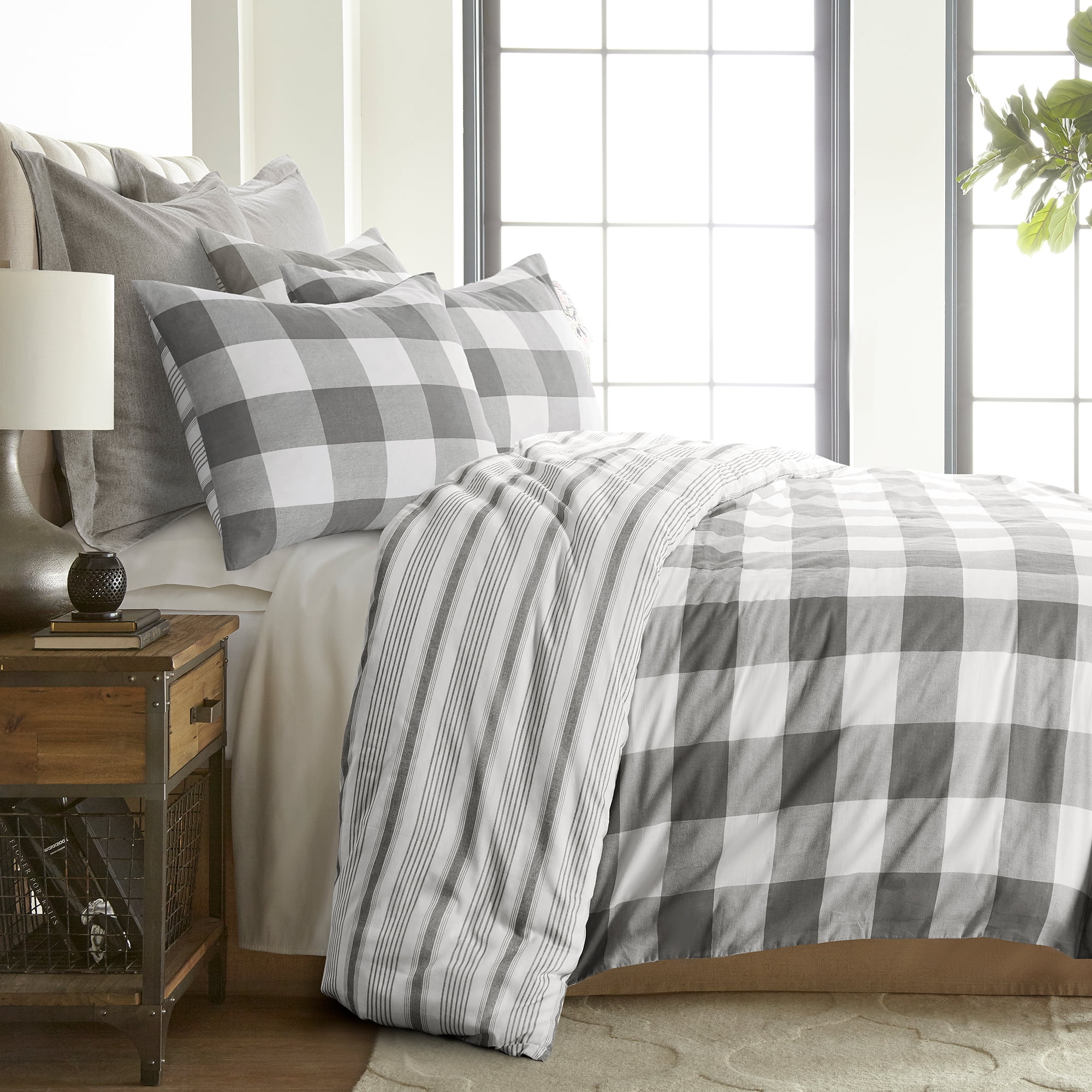 Levtex – Camden Duvet Cover Set – Full/Queen Duvet Cover (90 x 94 in.) + Two Standard Pillowcases (26 x 20 in.) – Buffalo Check in Grey and Cream – Reversible Pattern – Cotton