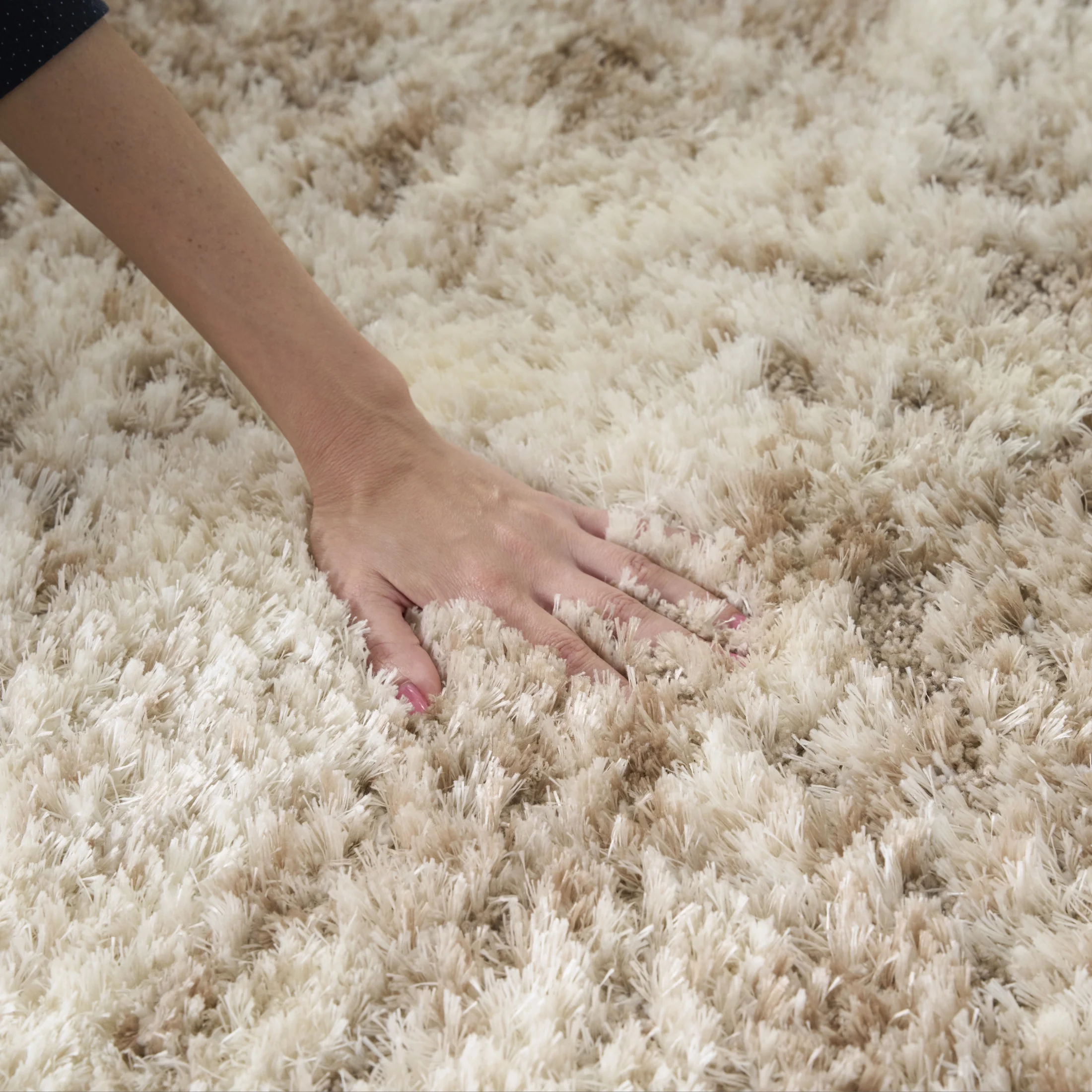 Nourison Luxurious Shag 5'3" x 7'3" Ivory Dark Beige Modern Indoor Rug