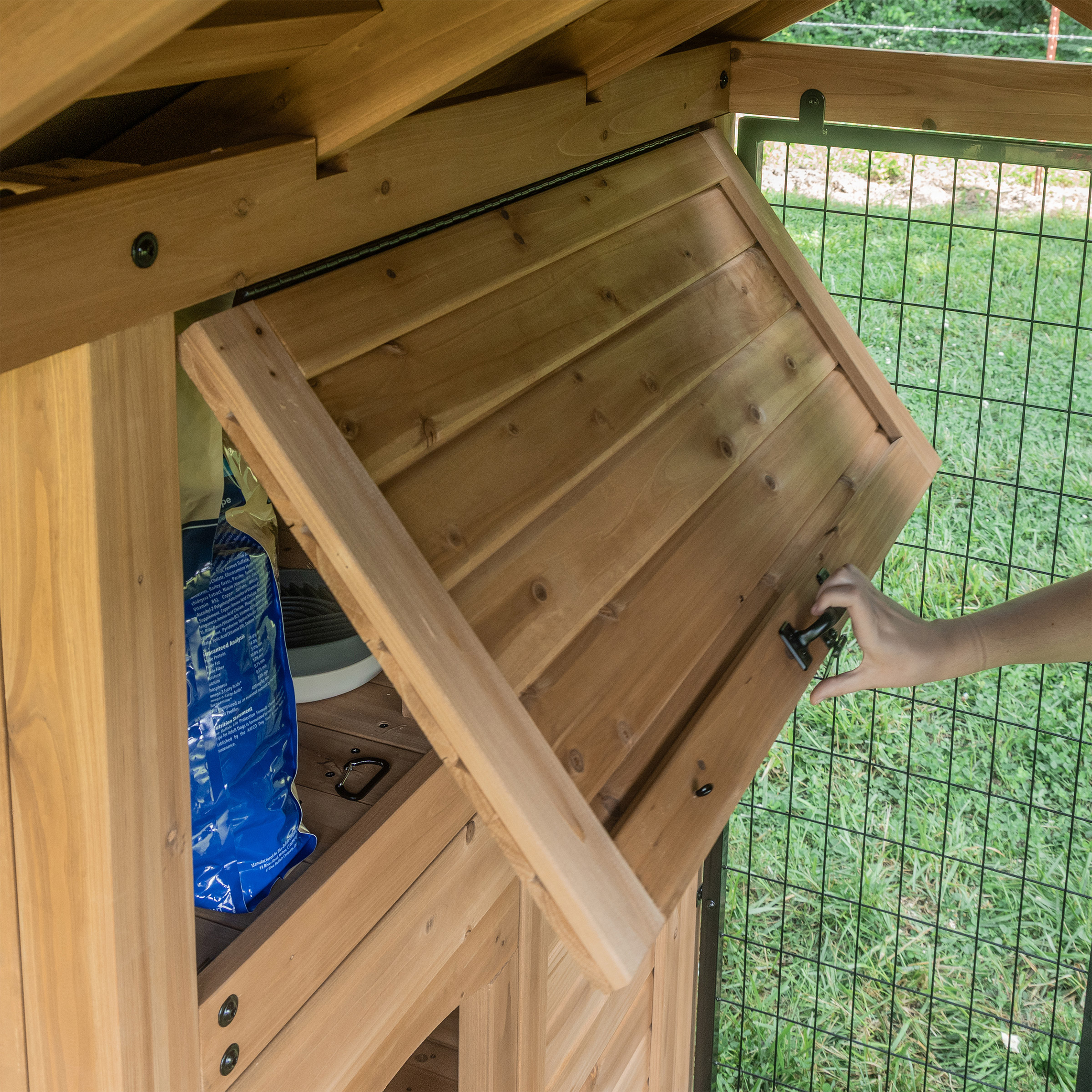 Backyard Discovery 7' x 5' Canine Cabin Cedar Wood Outdoor Dog Kennel