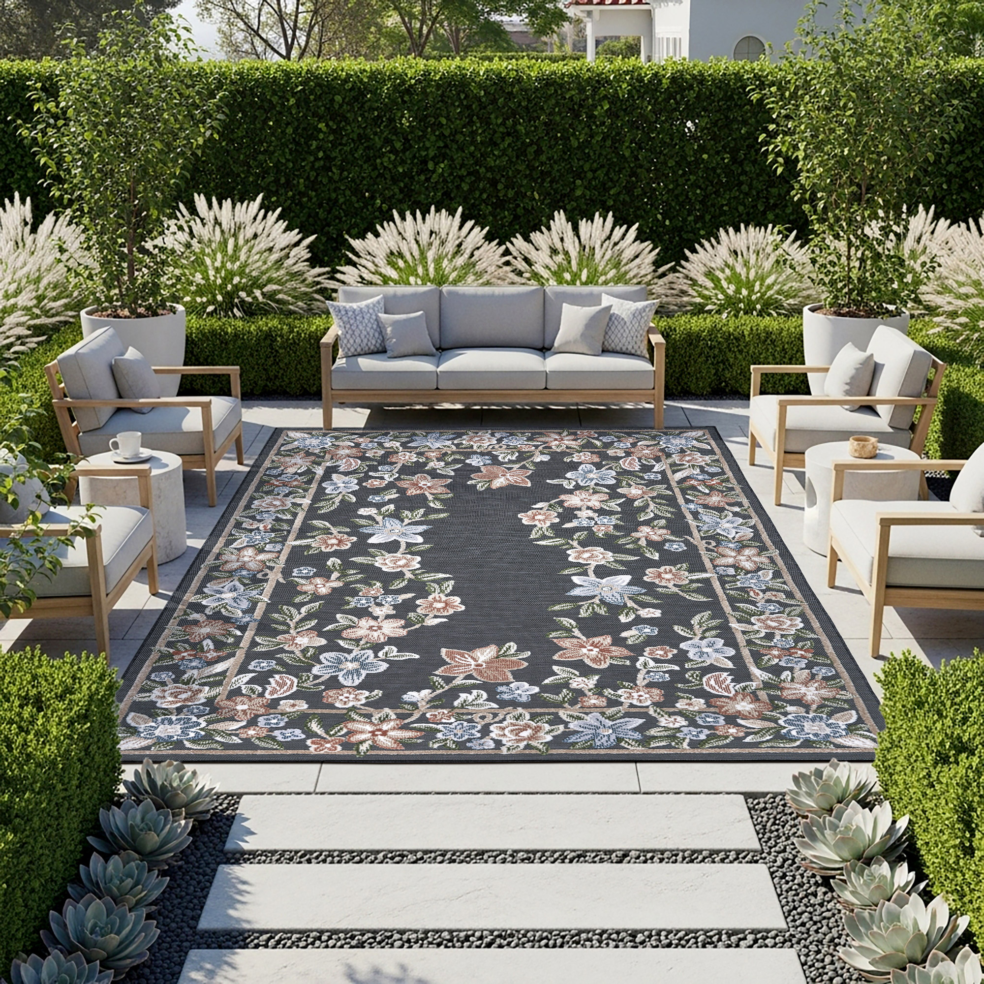 Laguna Indoor/Outdoor Area Rug, Beta Black, 6’6′ x 9’6′